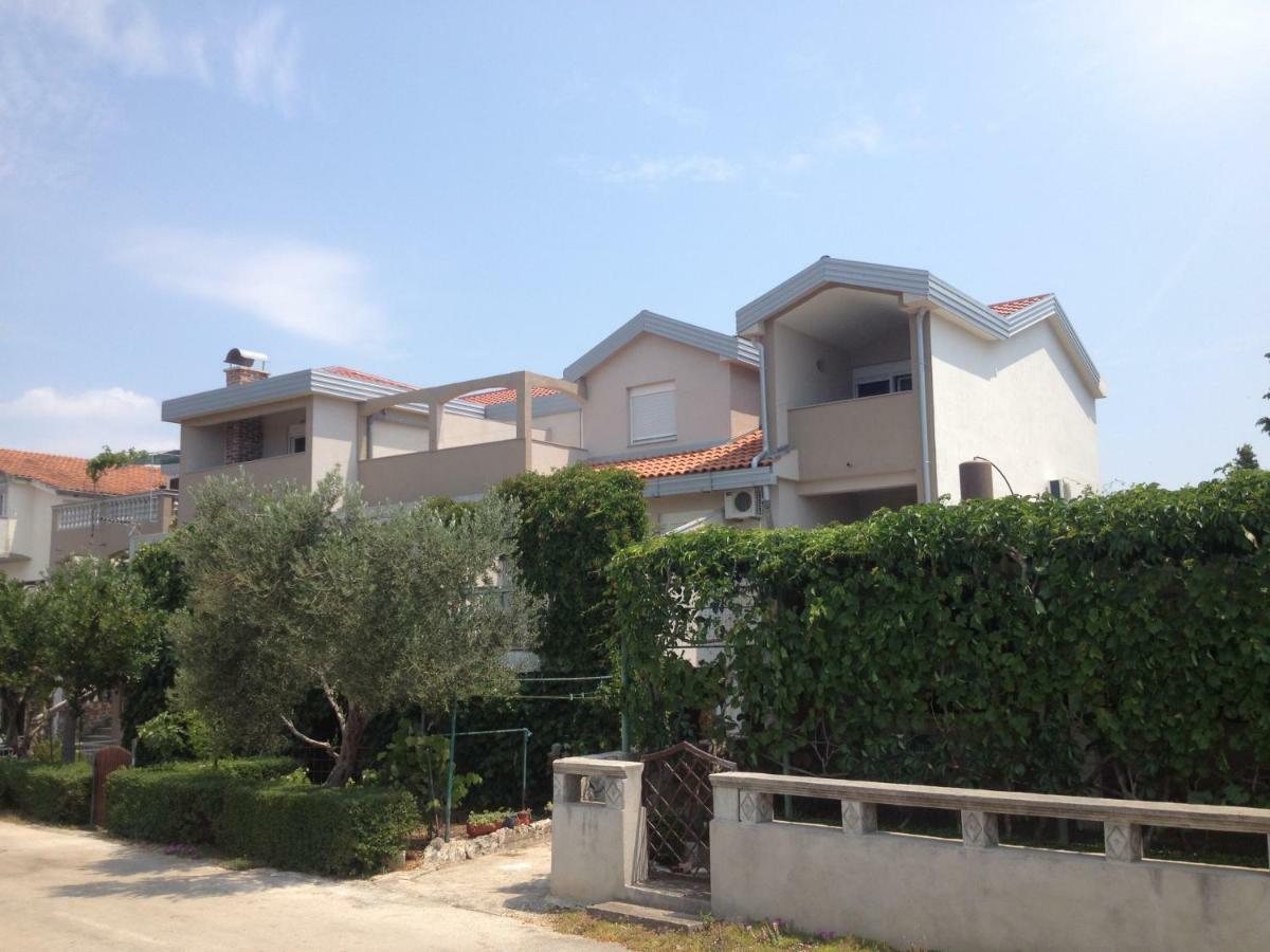 פירובאץ Apartments Dubravka מראה חיצוני תמונה
