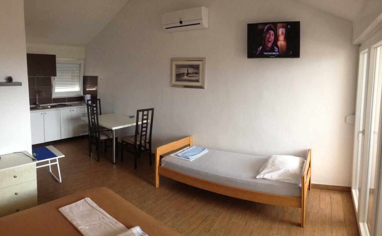 פירובאץ Apartments Dubravka מראה חיצוני תמונה